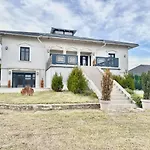 Luxury - Villa Solymár