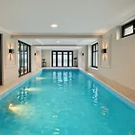 Luxury - * Solymár
