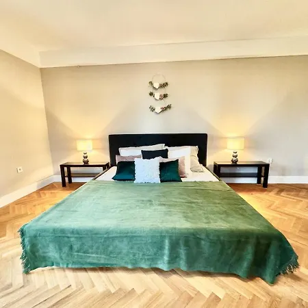 Villa Luxury - *