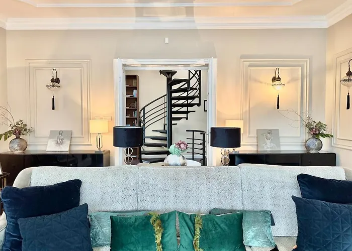 Villa Luxury - *
