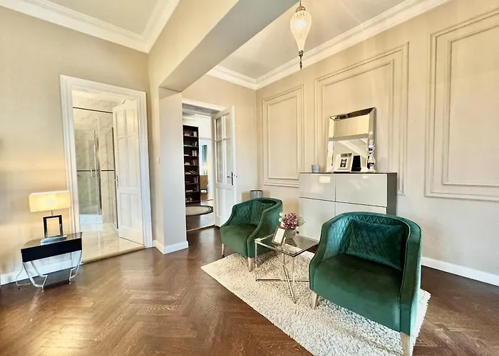 Luxury - Villa Solymár